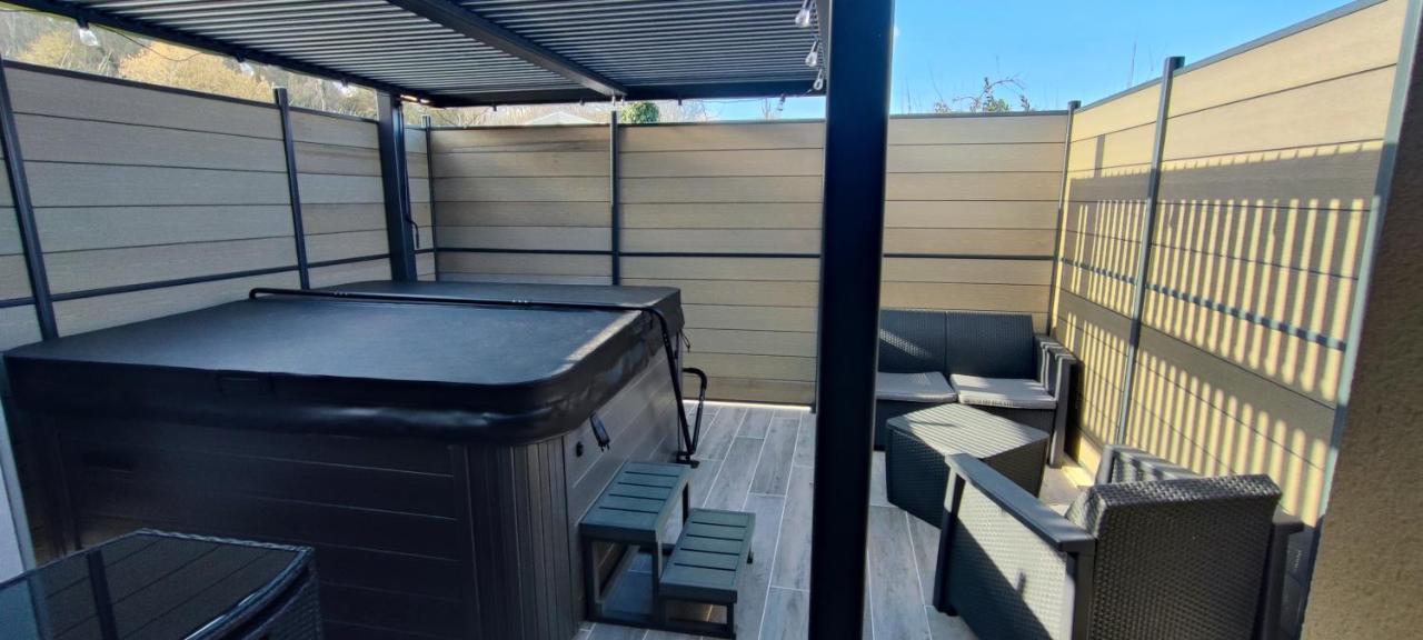 La Kaz Rhumantique Sauna And Spa Privatif La Rivière-Saint-Sauveur エクステリア 写真