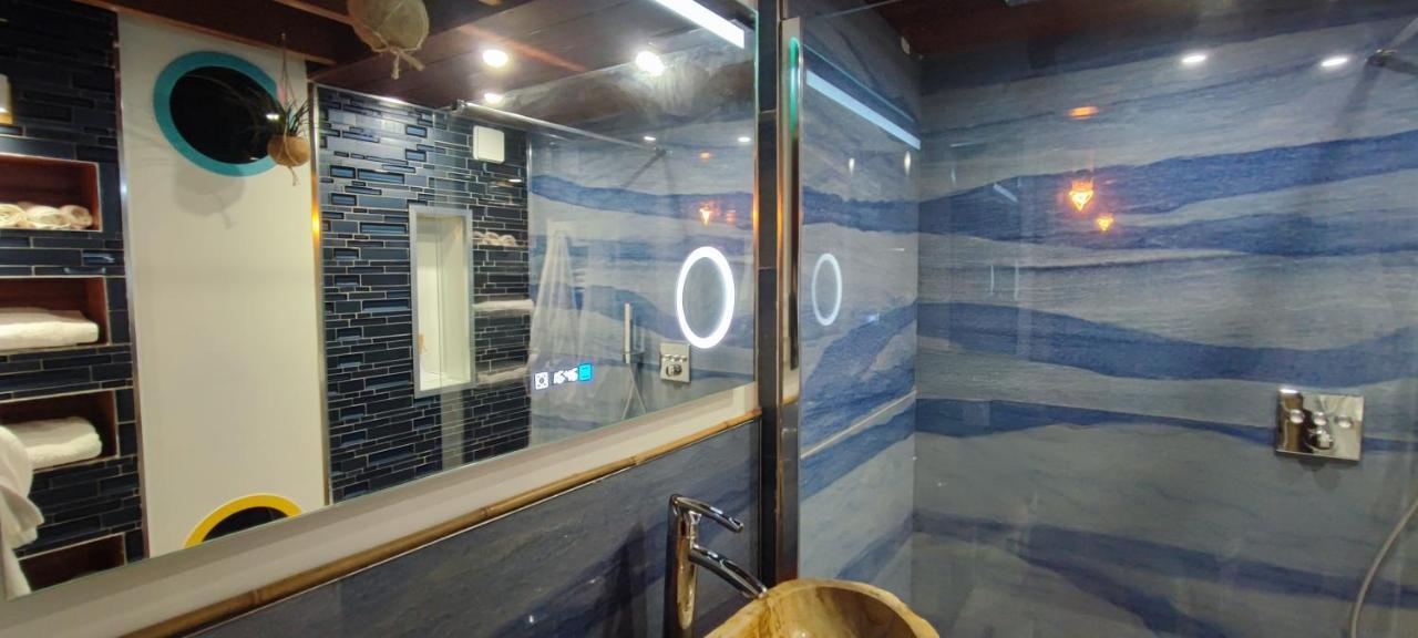 La Kaz Rhumantique Sauna And Spa Privatif La Rivière-Saint-Sauveur エクステリア 写真