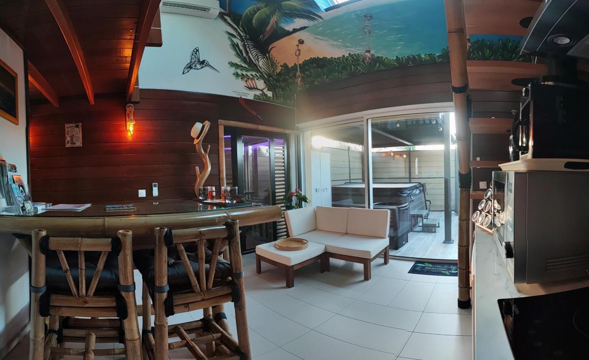 La Kaz Rhumantique Sauna And Spa Privatif La Rivière-Saint-Sauveur エクステリア 写真